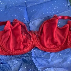 Red 32H UK sized Curvy Kate bra